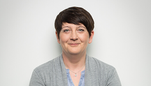 Dr. Christine Simon